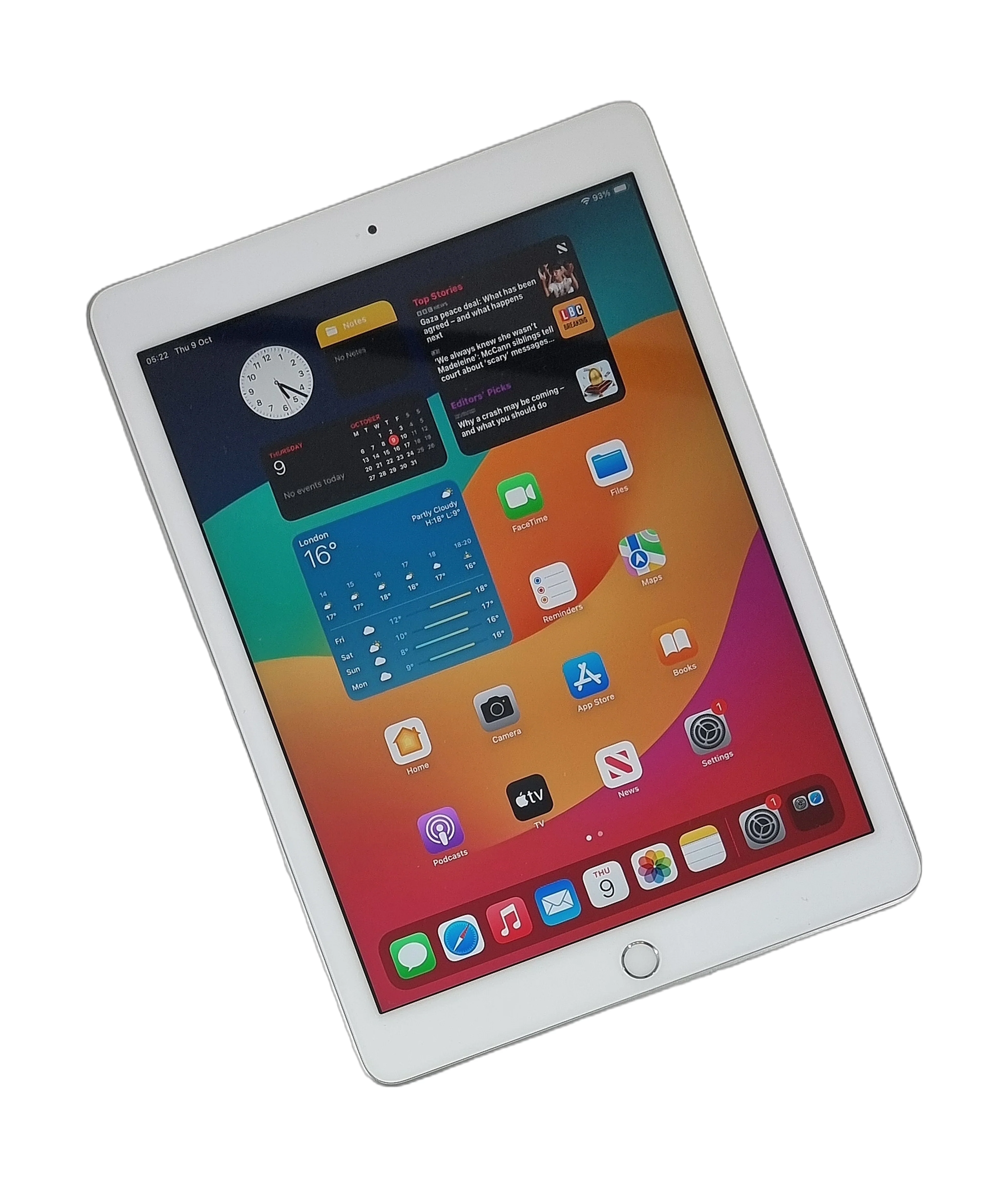 Apple iPad 6th Generation Tablet, 128GB, Wi-Fi, Silver, A1893 - Image 3