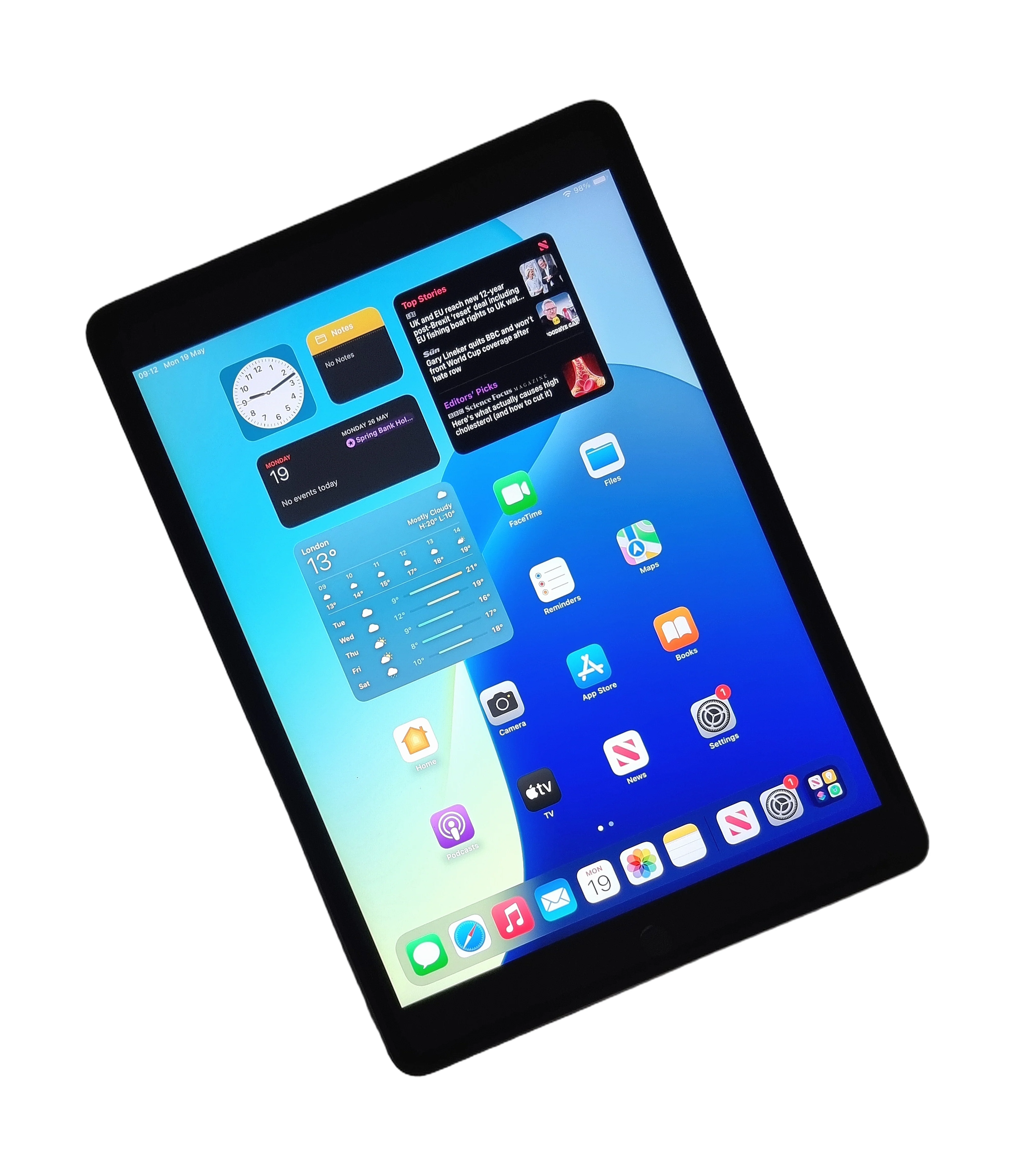Apple iPad 7th Generation Tablet, 32GB, WiFi, Space Grey, A2197 - Image 3