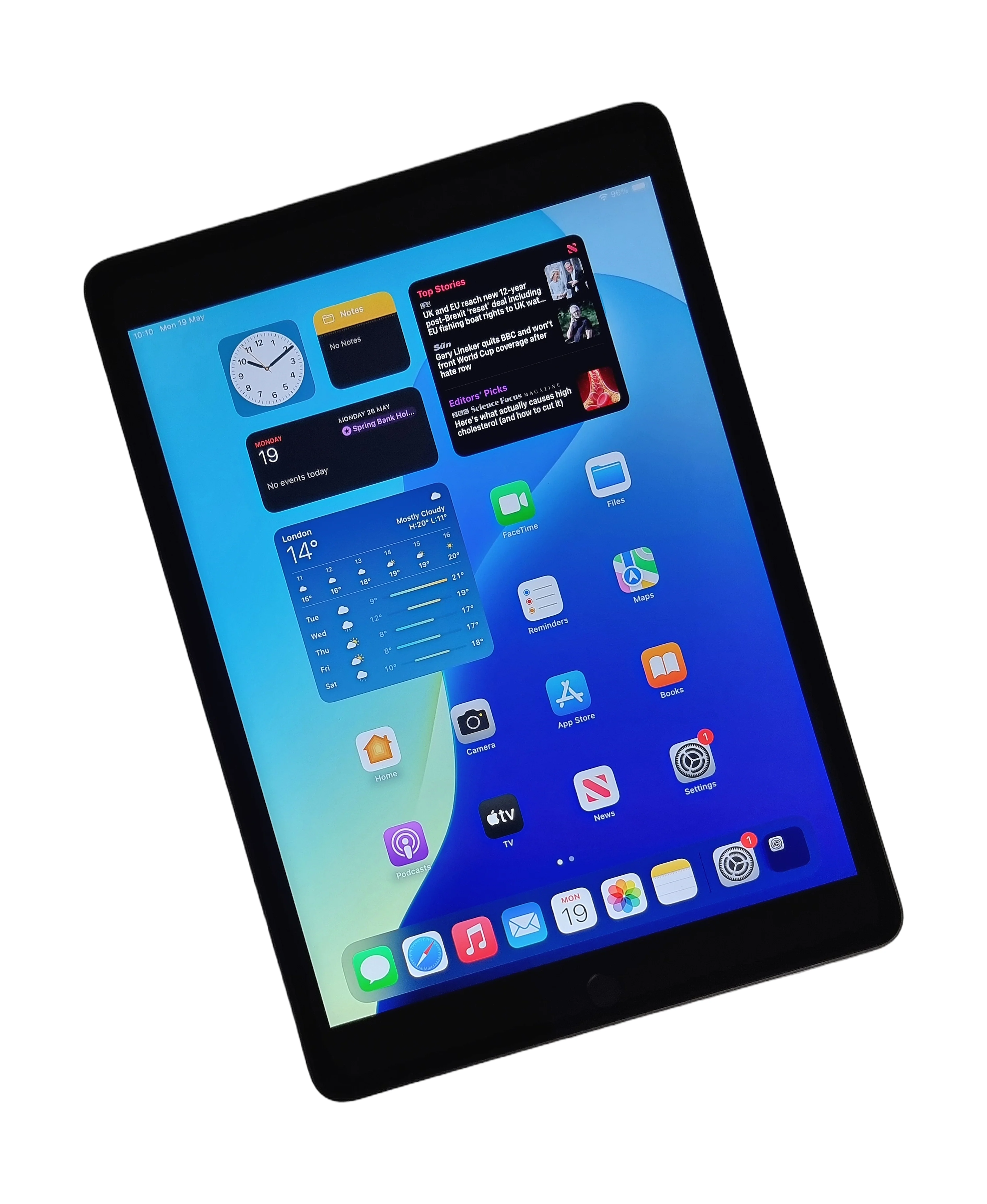 Apple iPad 8th Generation Tablet, 32GB,Wi-Fi, Space Grey, A2270 - Image 3
