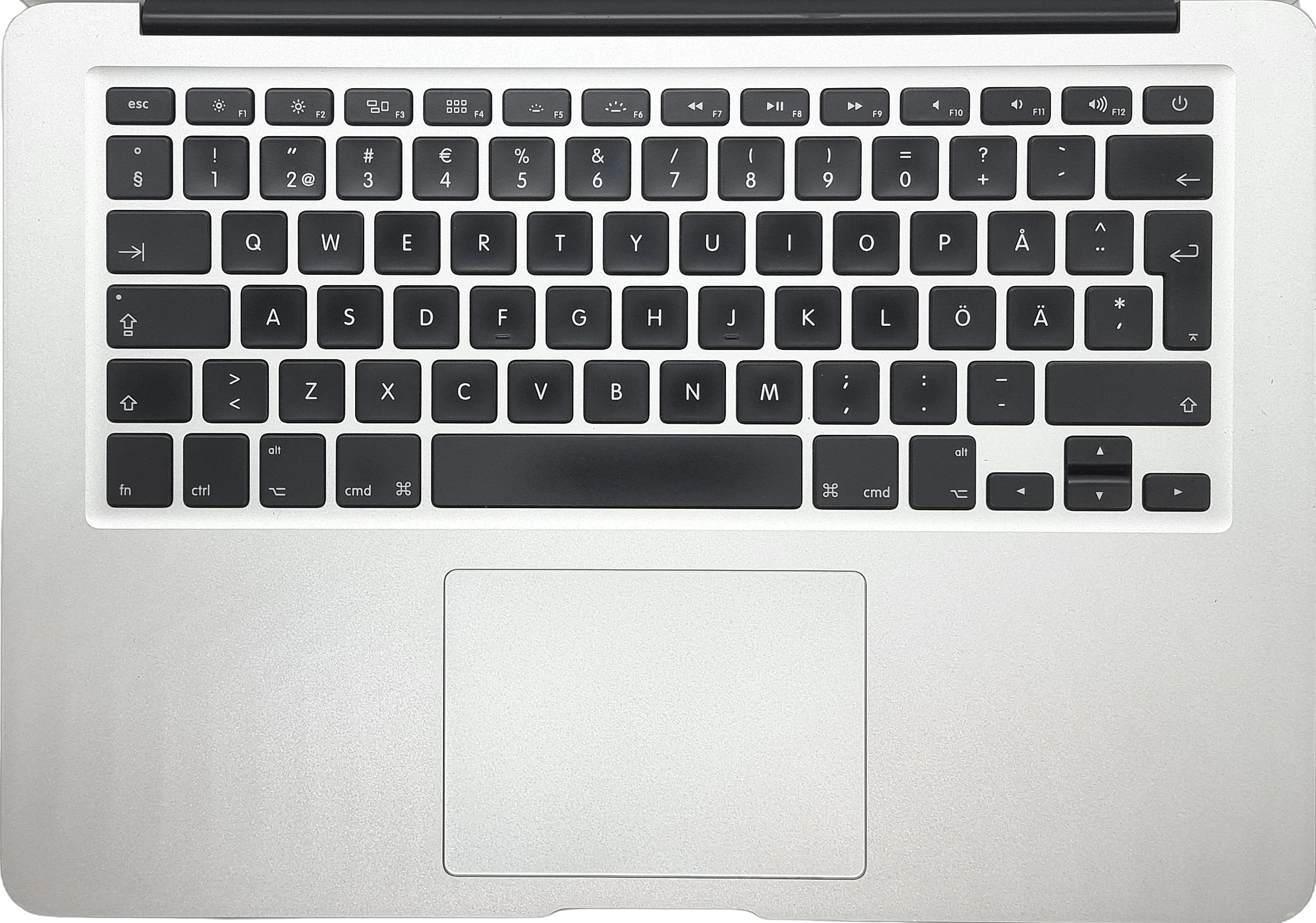 Apple MacBook Air 2015 Laptop 13", i5 5th Gen 8GB RAM 128GB SSD, Swedish/Finnish - Image 6
