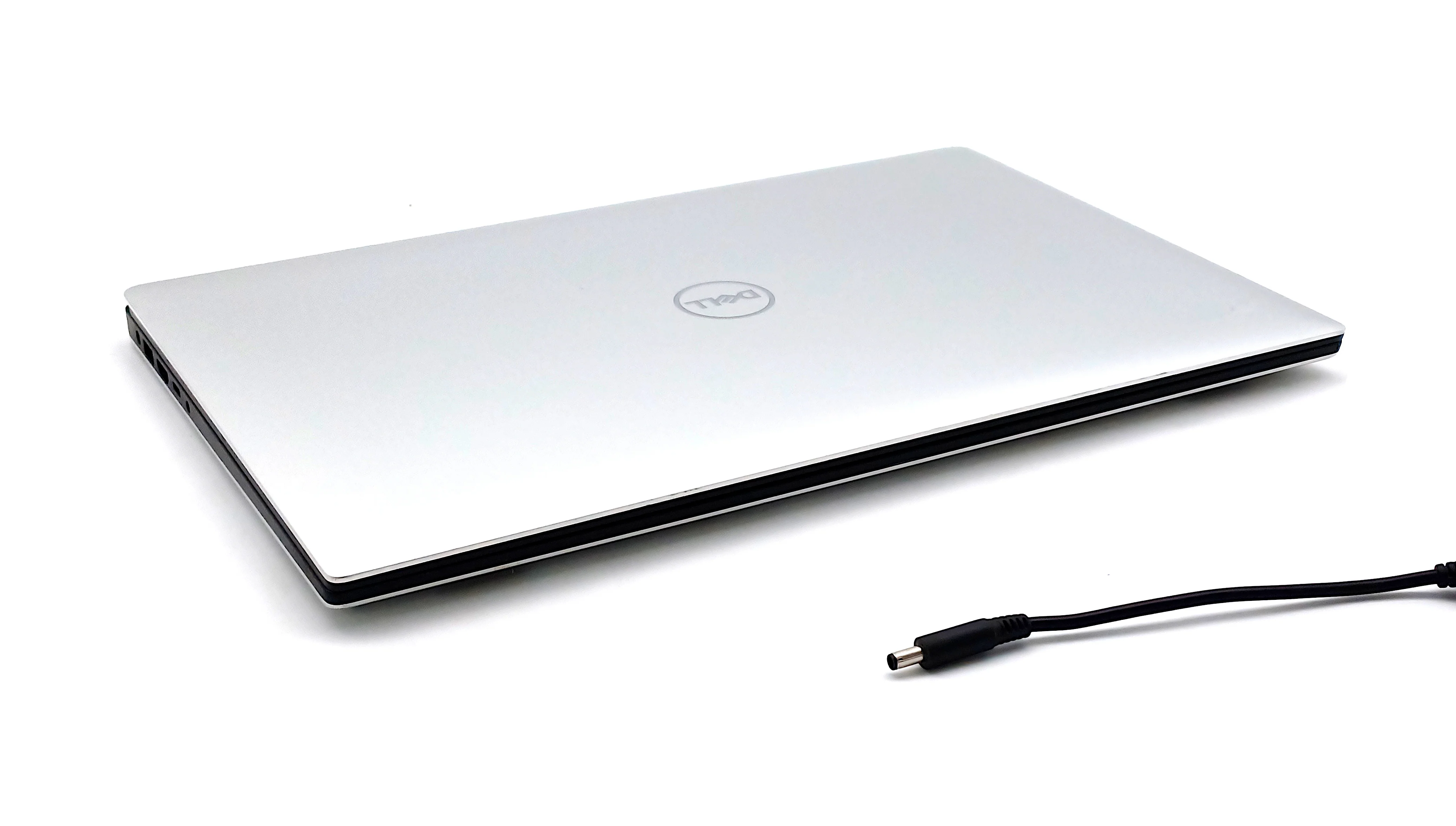 Dell Precision 5540 Laptop, 15.6" i7 9th Gen, 32GB RAM, 512GB SSD, Windows 11 - Image 6