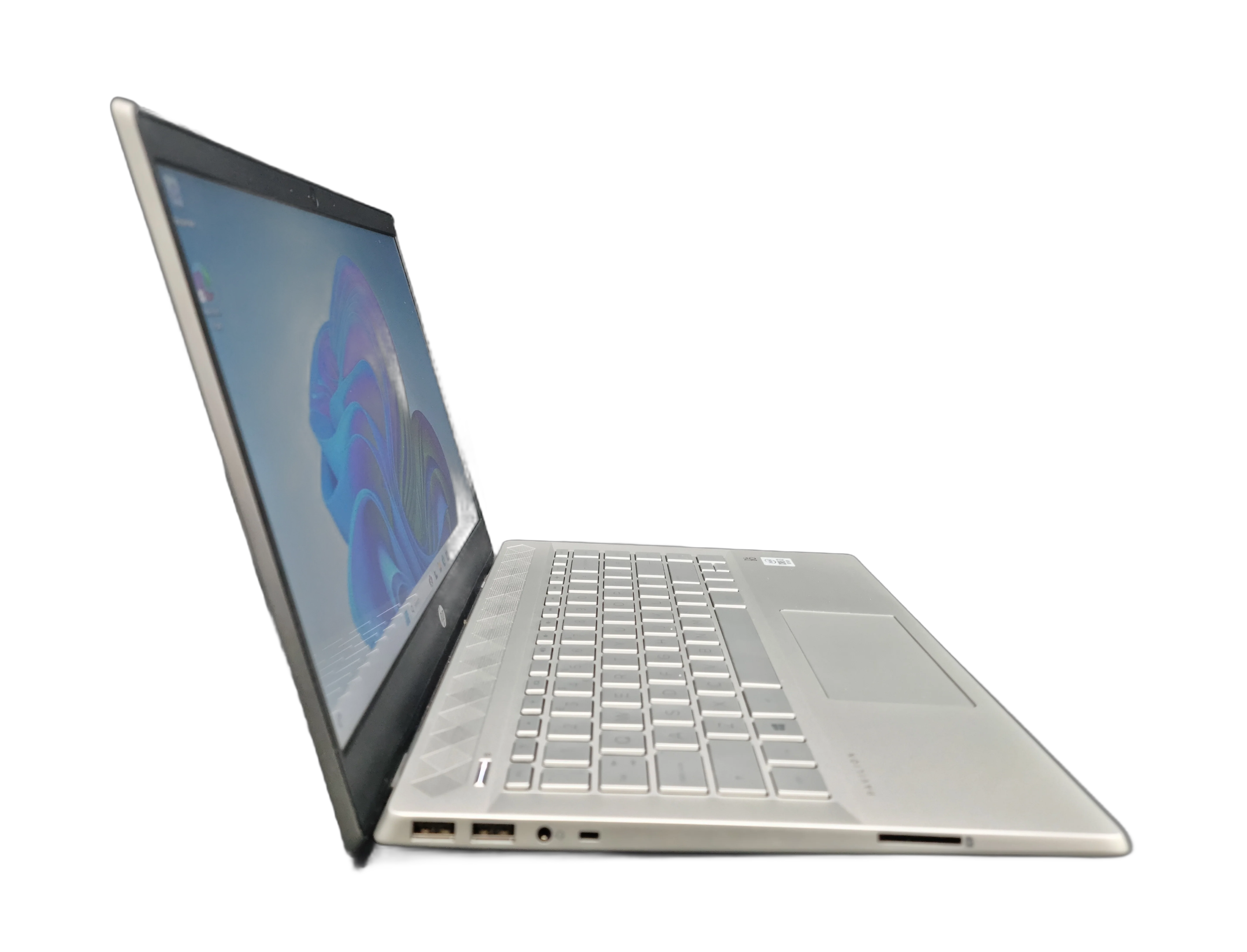 HP Pavillion 14-CE3600SA, 14", i3 10th Gen, 8GB RAM, 256GB SSD - Image 3