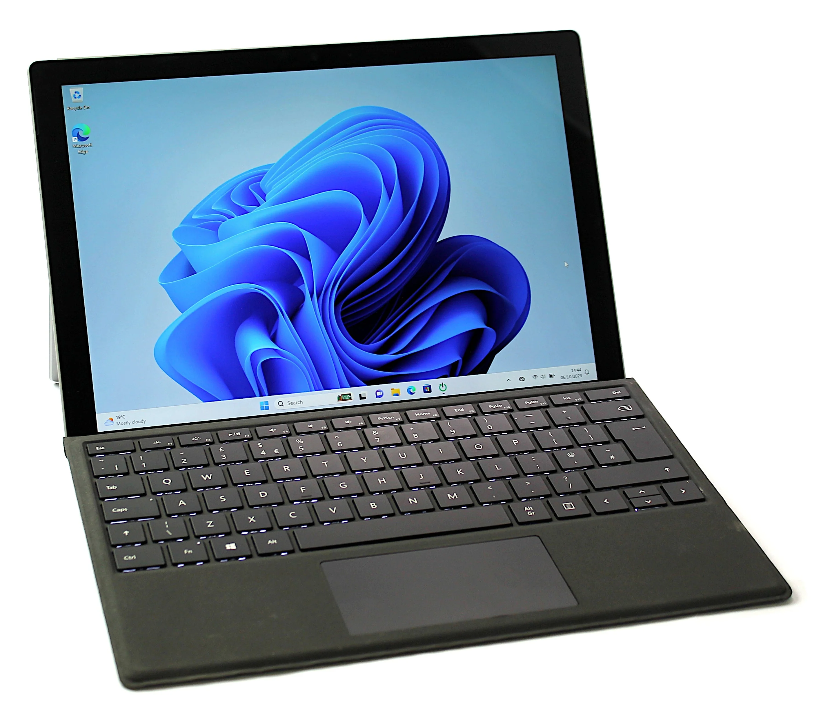 Microsoft Surface Pro 5 Tablet, Intel Core i5, 8GB RAM, 256GB eMMC, 4G - Image 2
