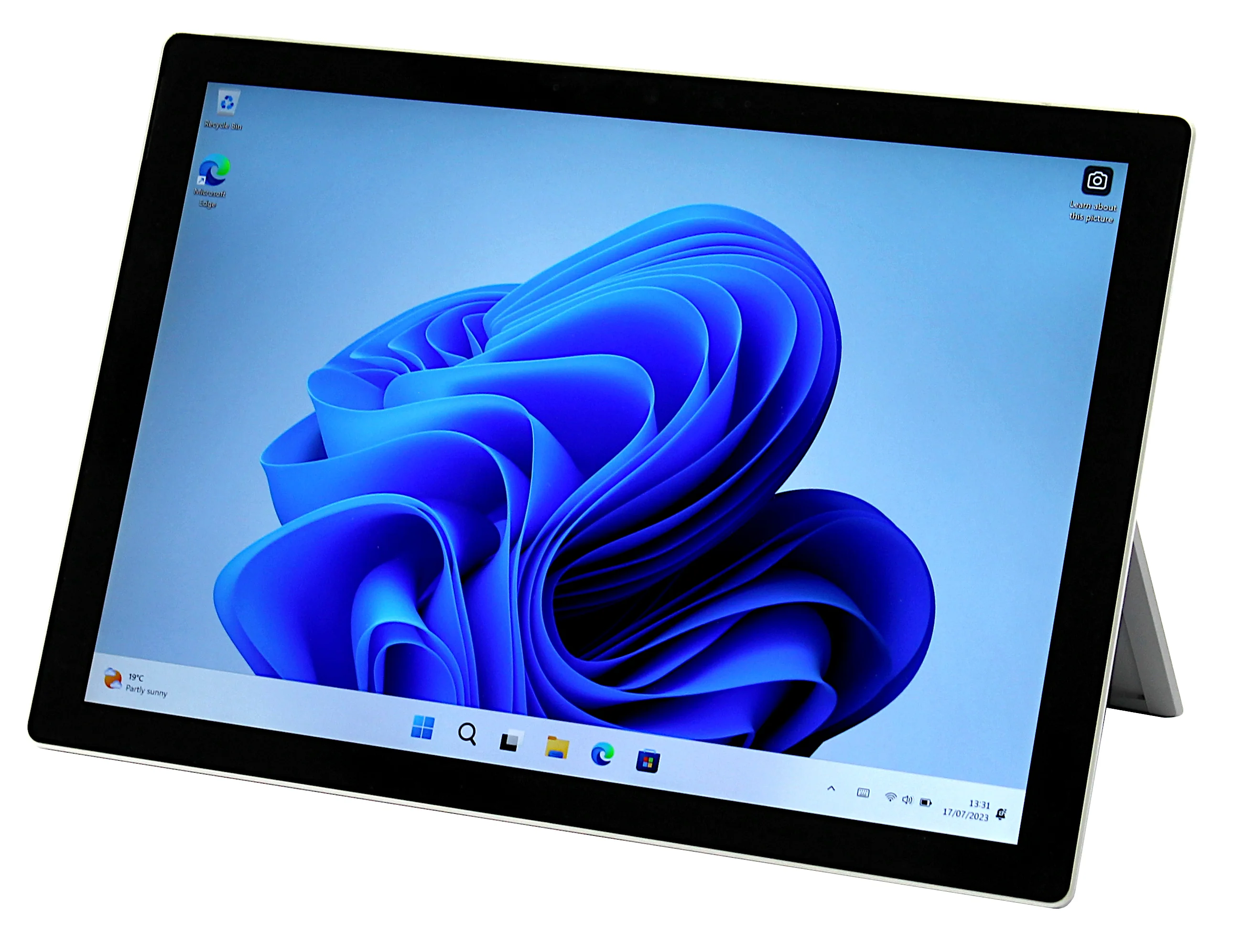 Microsoft Surface Pro 7, 12.3" 10th Gen Core i7, 16GB RAM, 256GB eMMC - Image 9