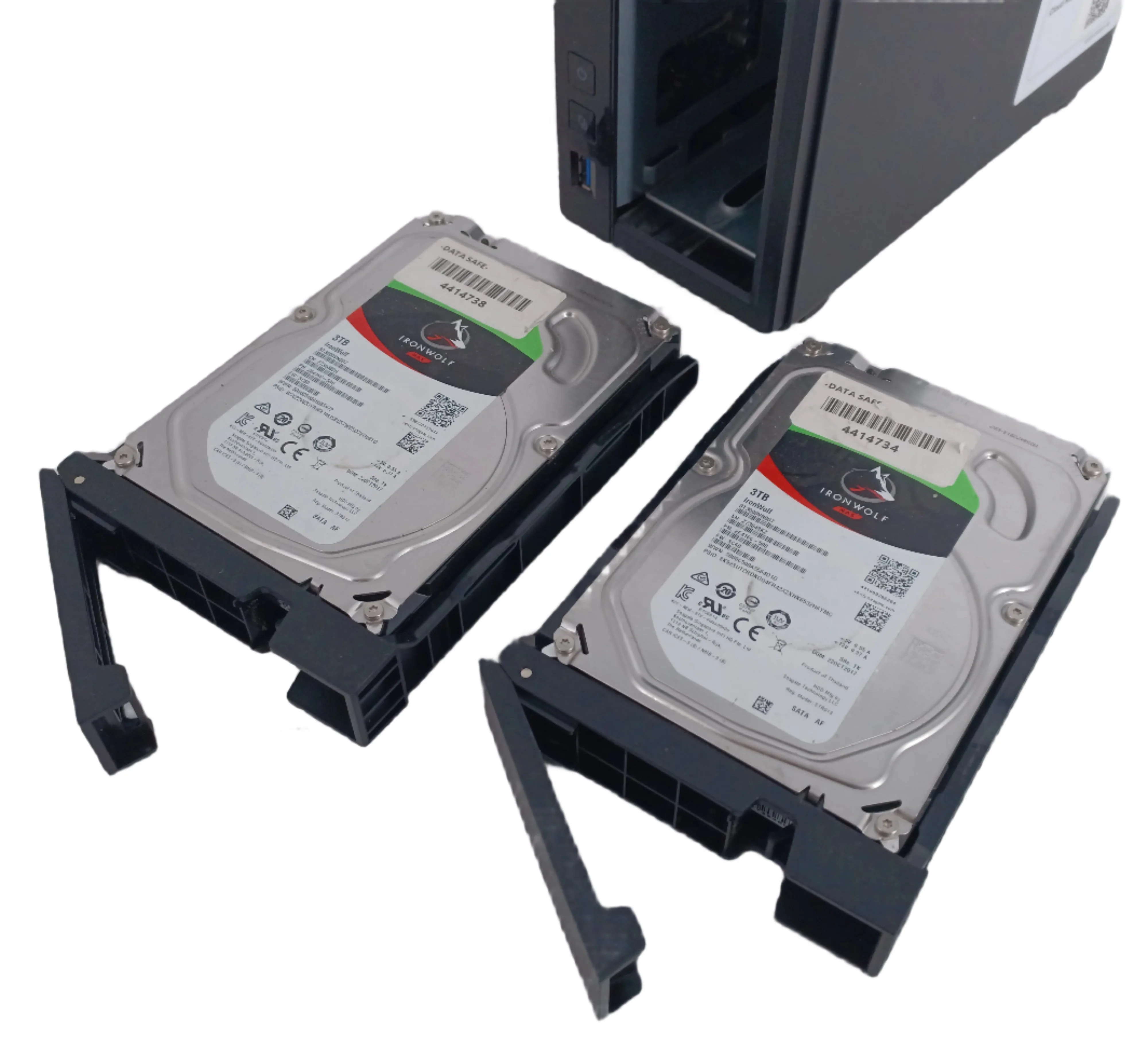 QNAP TS-251+ 2-Bay Desktop NAS: 8GB RAM, 2x 3TB Hard Drives, Updated Firmware - Image 5
