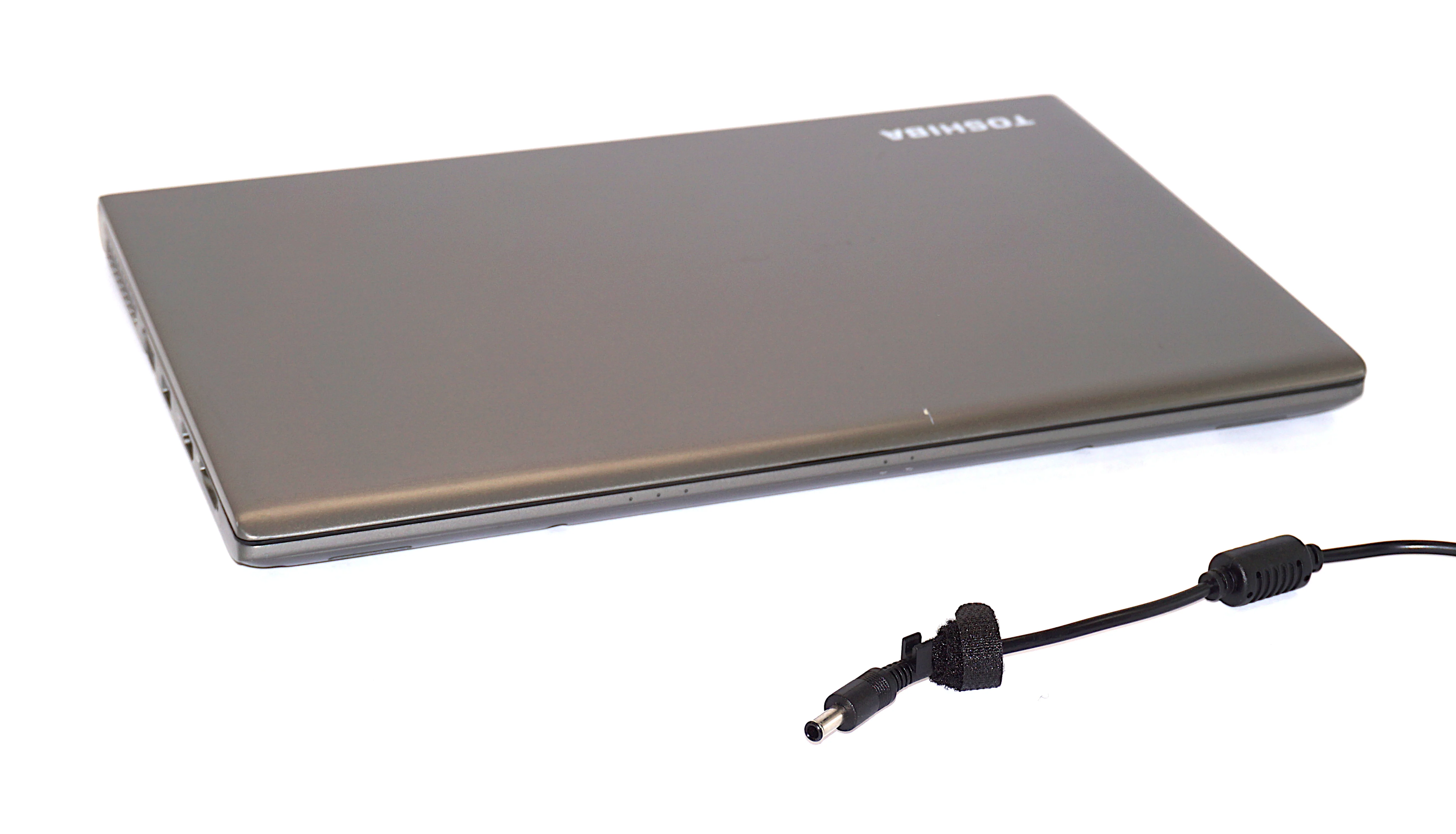 Toshiba Tecra Z40-C Laptop, 14" Core i5 6th Gen, 8GB RAM, 256GB SSD - Image 5